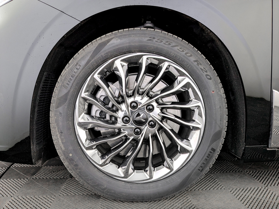 Фото Voyah Dream с пробегом 440 км