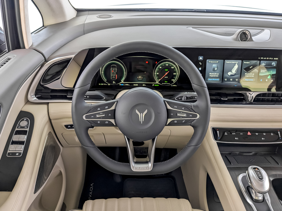 Фото Voyah Dream с пробегом 440 км