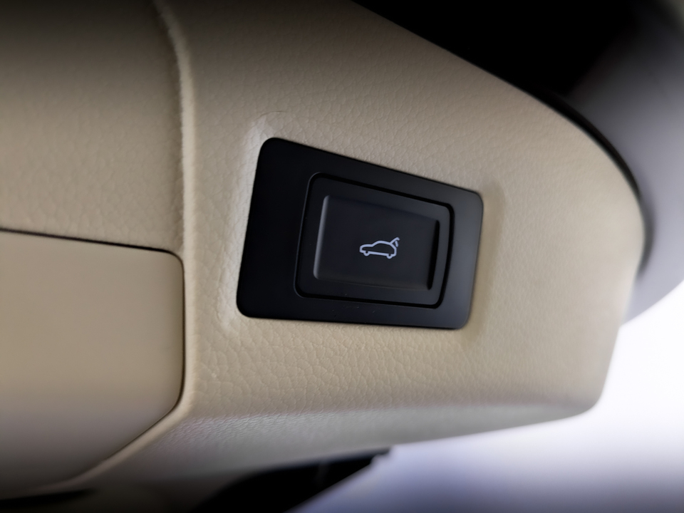 Фото Voyah Dream с пробегом 440 км