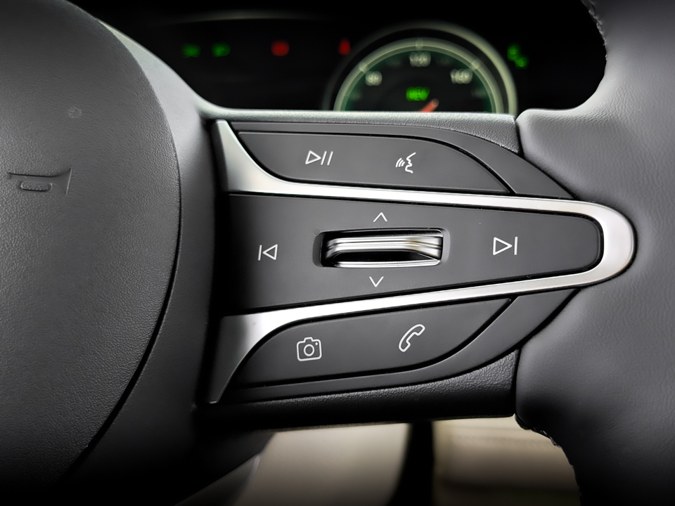 Фото Voyah Dream с пробегом 440 км