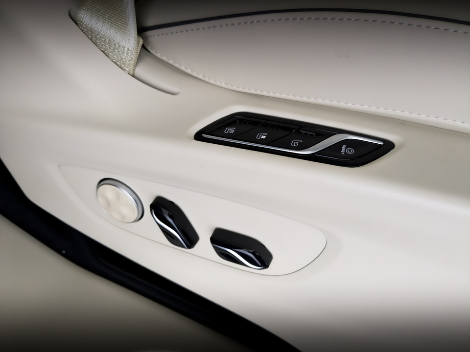 Фото Voyah Dream с пробегом 440 км