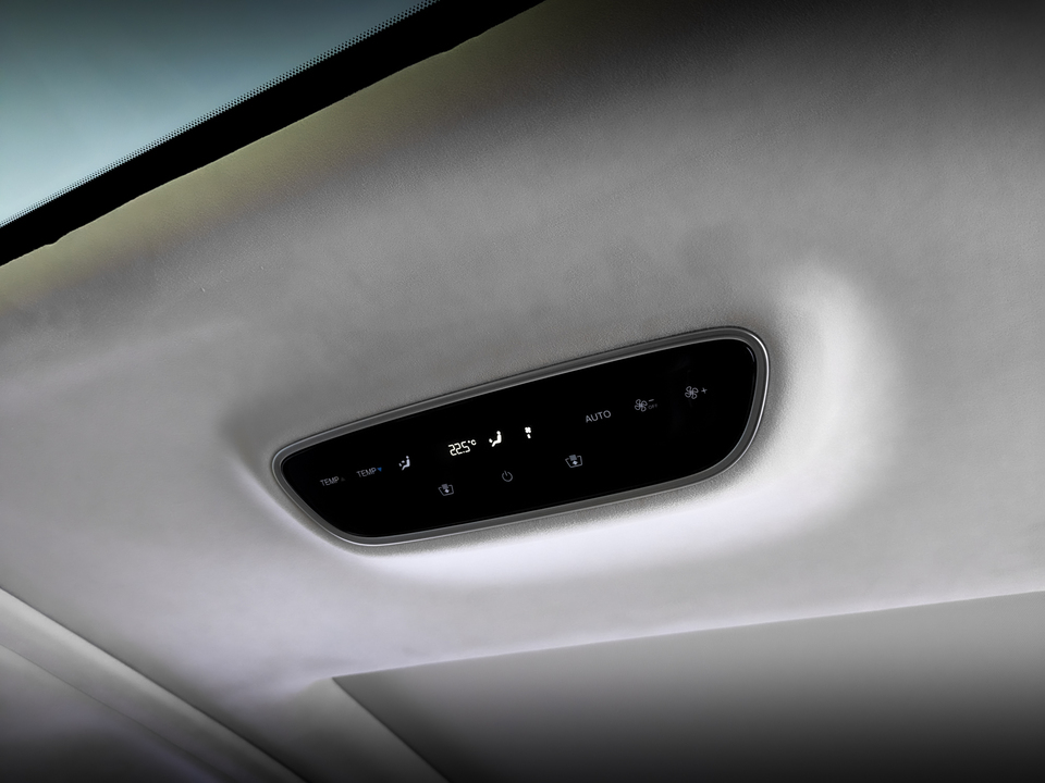 Фото Voyah Dream с пробегом 440 км