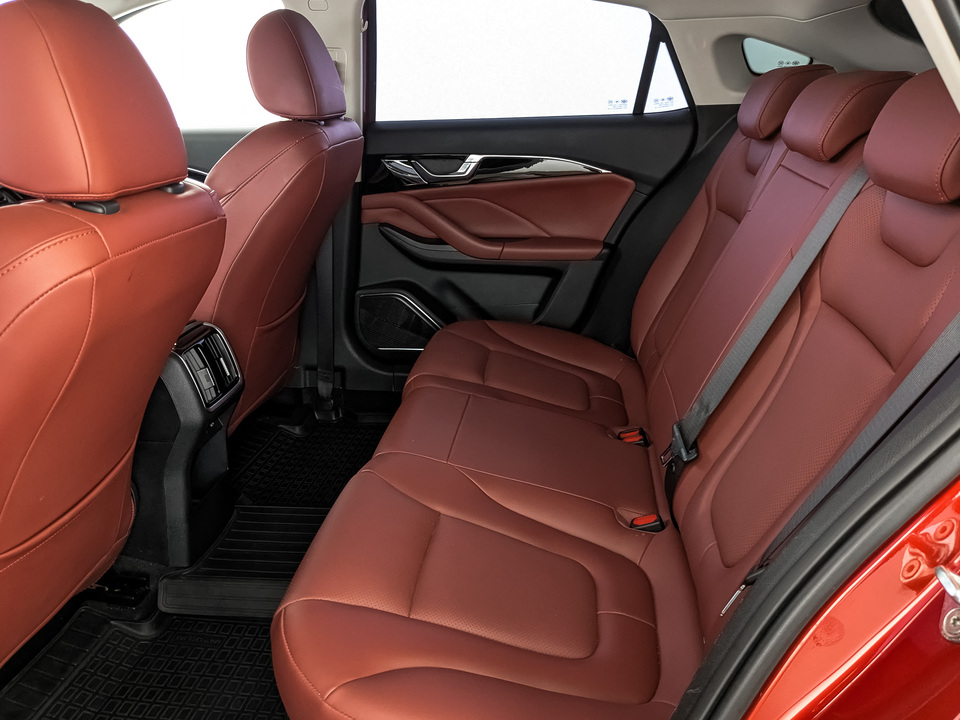 Фото FAW Bestune B70 с пробегом 32 480 км