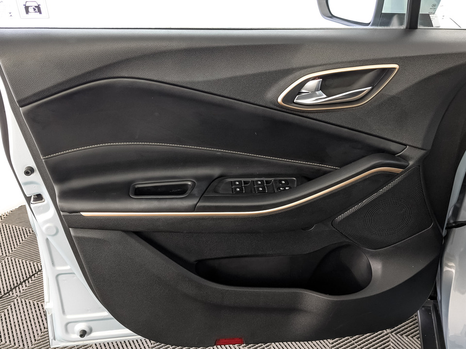 Фото Москвич 3e с пробегом 13 337 км