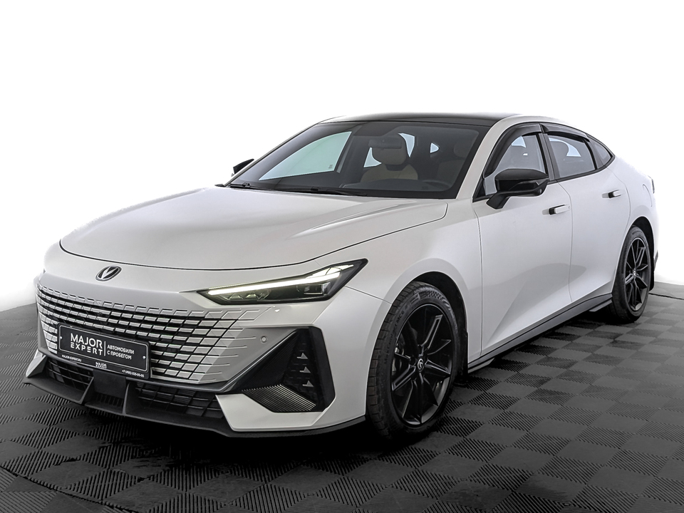 Фото Changan UNI-V с пробегом 38 943 км