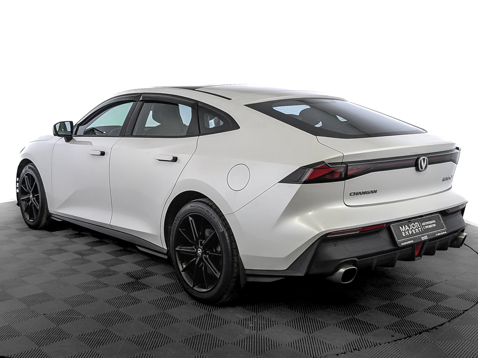 Фото Changan UNI-V с пробегом 38 943 км