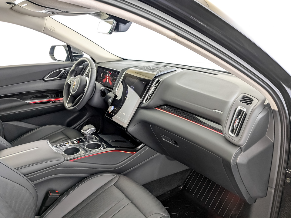 Фото Hongqi HS3 с пробегом 3685 км