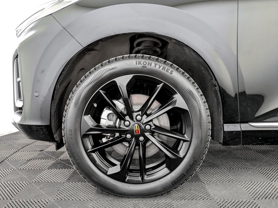 Фото Hongqi HS3 с пробегом 3685 км