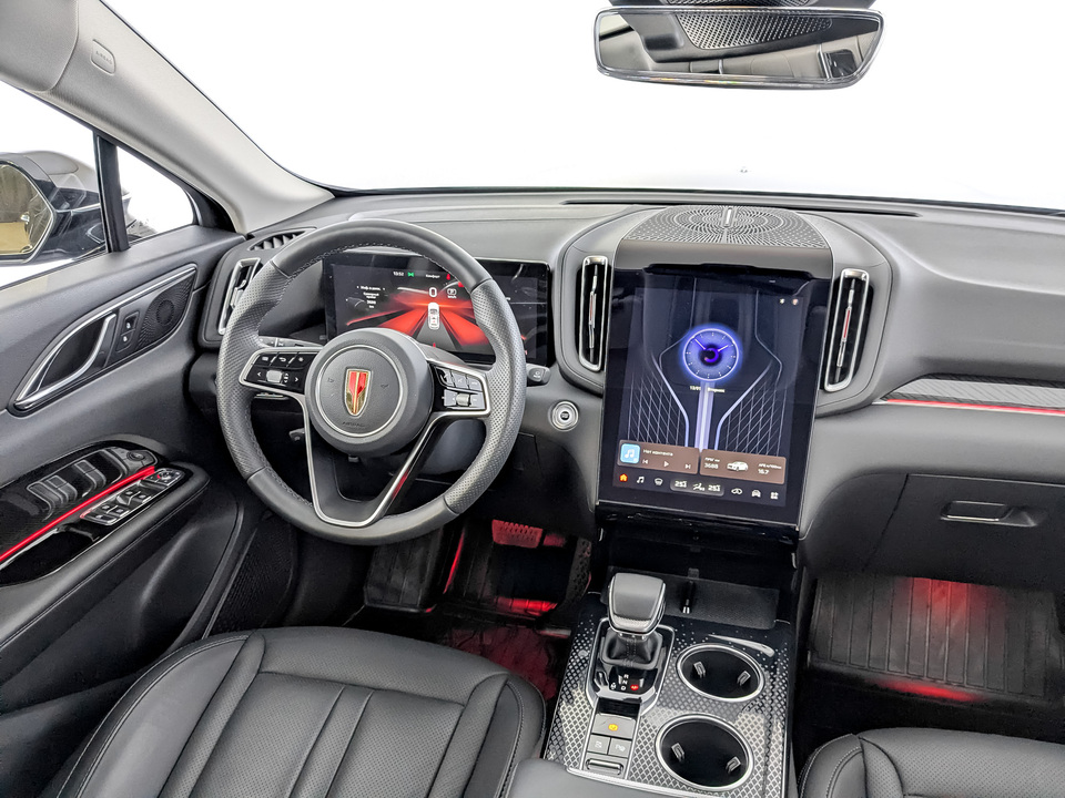 Фото Hongqi HS3 с пробегом 3685 км