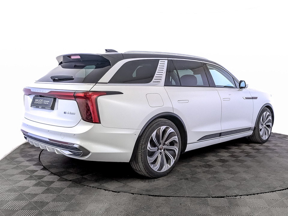 Фото Hongqi E-HS9 с пробегом 20122 км
