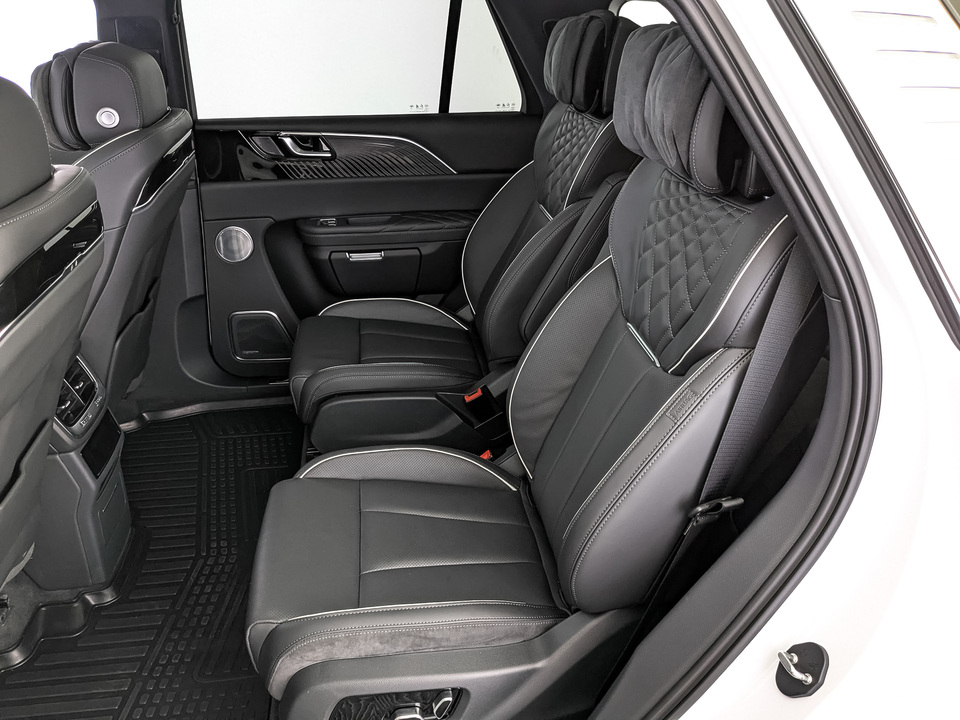 Фото Hongqi E-HS9 с пробегом 20122 км