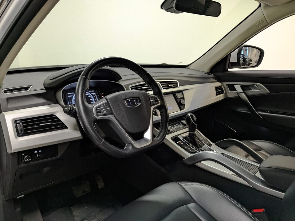 Фото Geely Atlas с пробегом 68 610 км