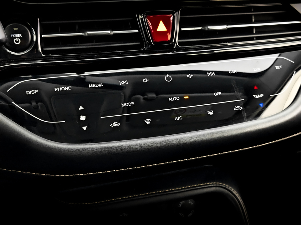 Фото Москвич 3e с пробегом 27 208 км