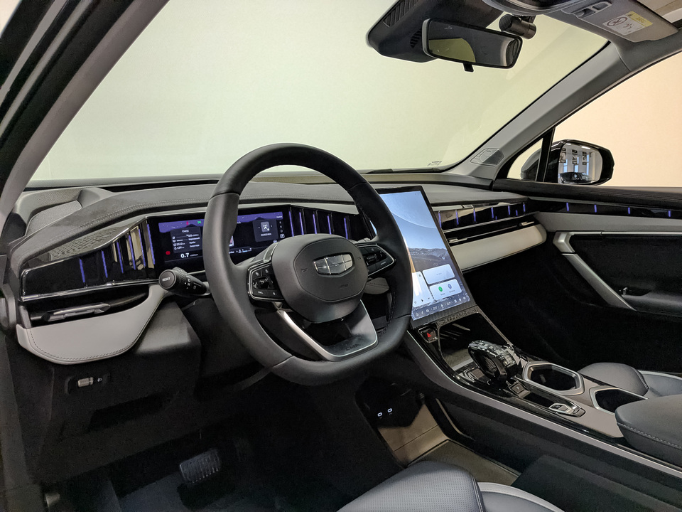 Фото Geely Atlas II с пробегом 2 508 км