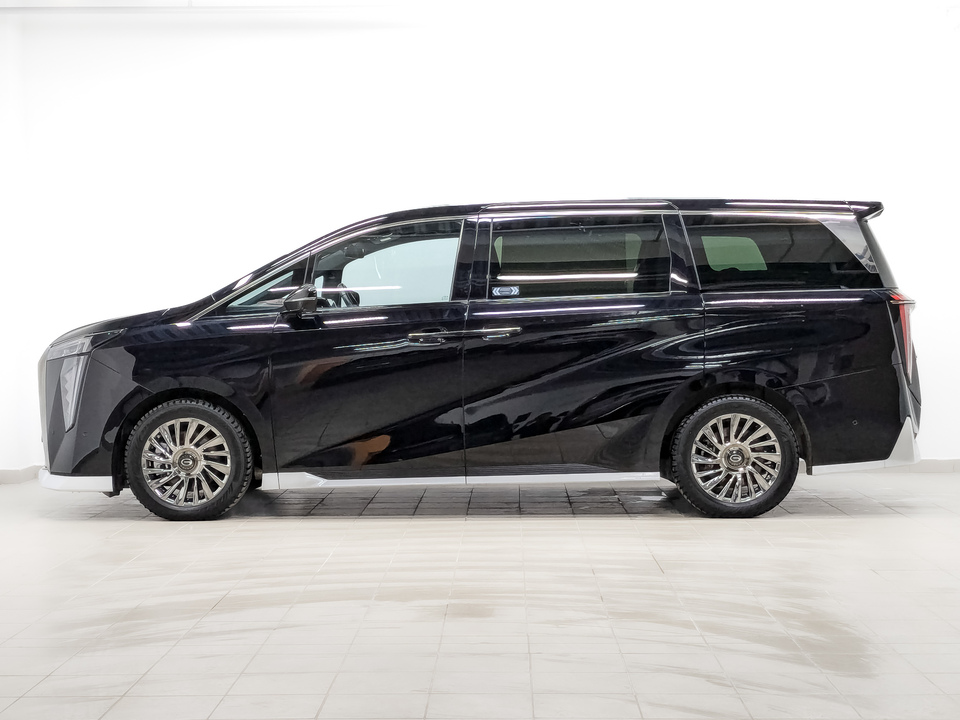 Фото GAC M8 с пробегом 17 335 км